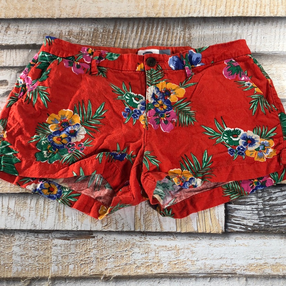 Old Navy Women’s Flower shorts size 4